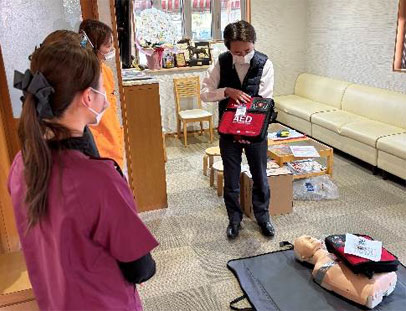 AEDを入替えました